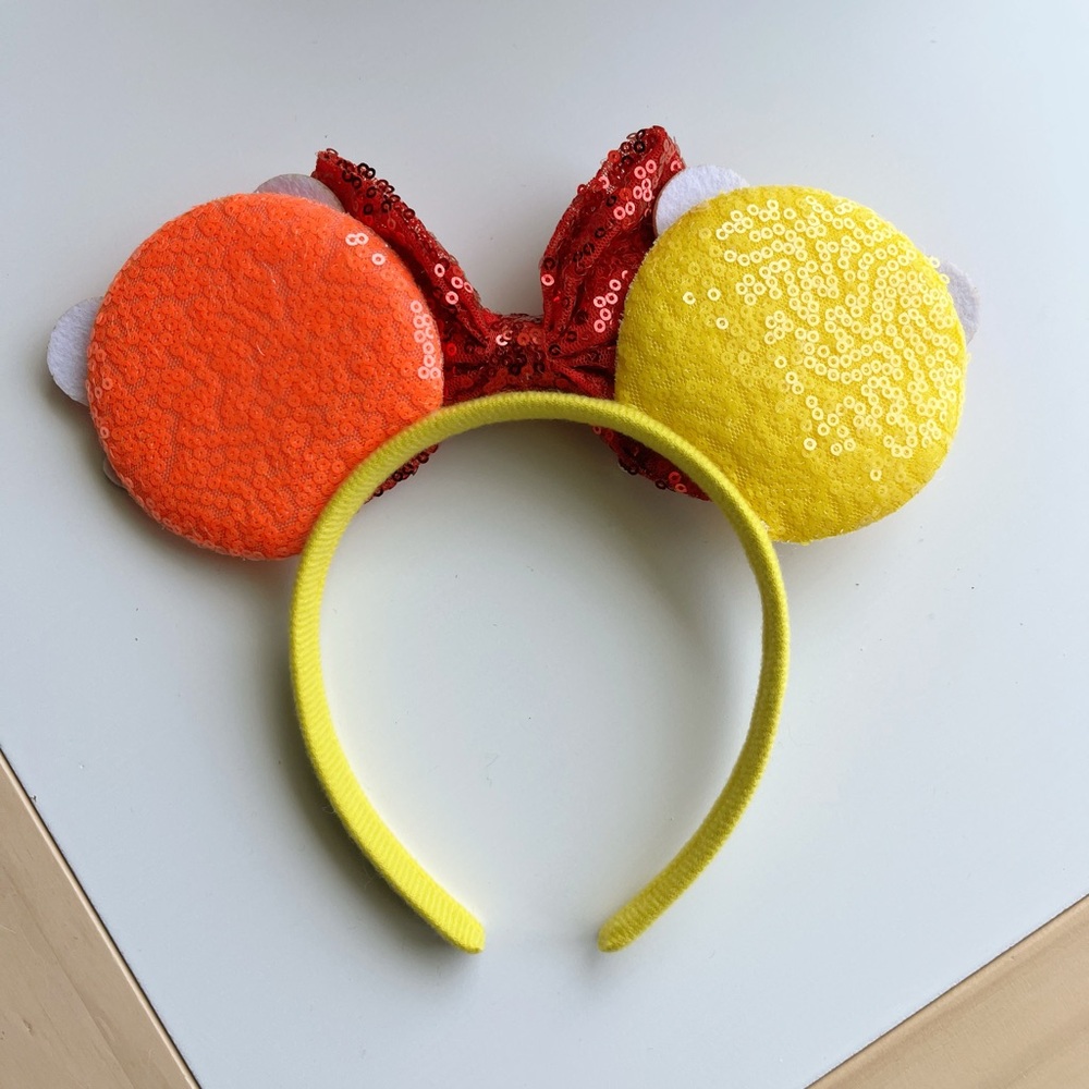 ✨2 for 10$✨ Winnie the Pooh / Tigger Sequin Bow Mickey/Disney Ears Headband - Picture 2 of 2